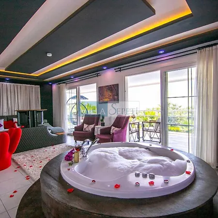 Mutlu Tatil Villasi كاس