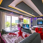 Mutlu Tatil Villasi
